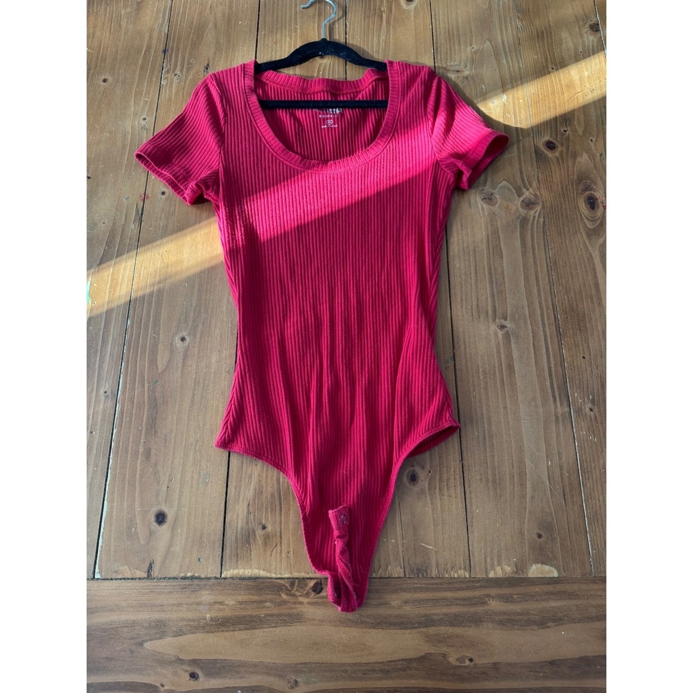 Hollister Ribbed Short Sleeve Scoop Neck Bodysuit Red Women's Size M